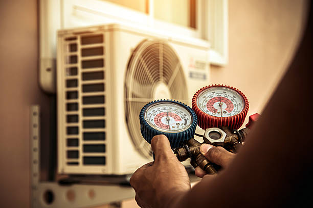 Professional Ac Installation technician working in Nicoma Park, OK